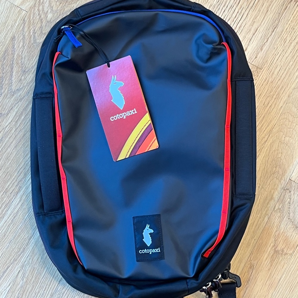 Cotopaxi Black Chasqui 13L Sling Pack